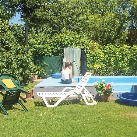 Nice In W Outdoor Swimming Pool Wifi And 2 Bedrooms
